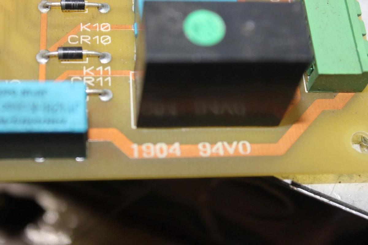 Used YORK HVAC CHILLER RELAY CIRCUIT BOARD 031-01093C00 **WARRANTY INCLUDED**