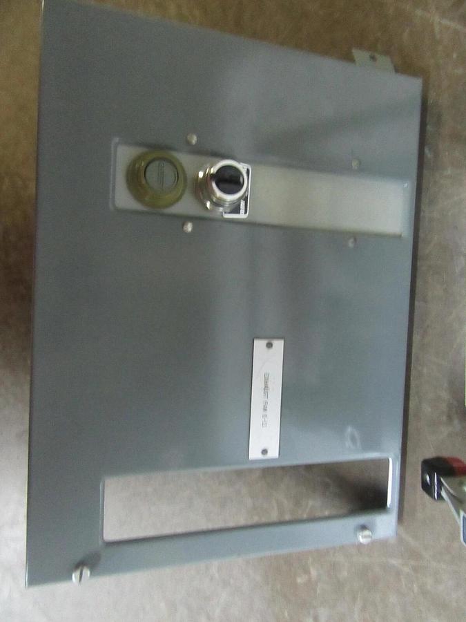 Used SQUARE D MCC FUSIBLE STARTER BUCKET 8998-NE-403 SER. B 12" MODEL: 4 NEMA 1