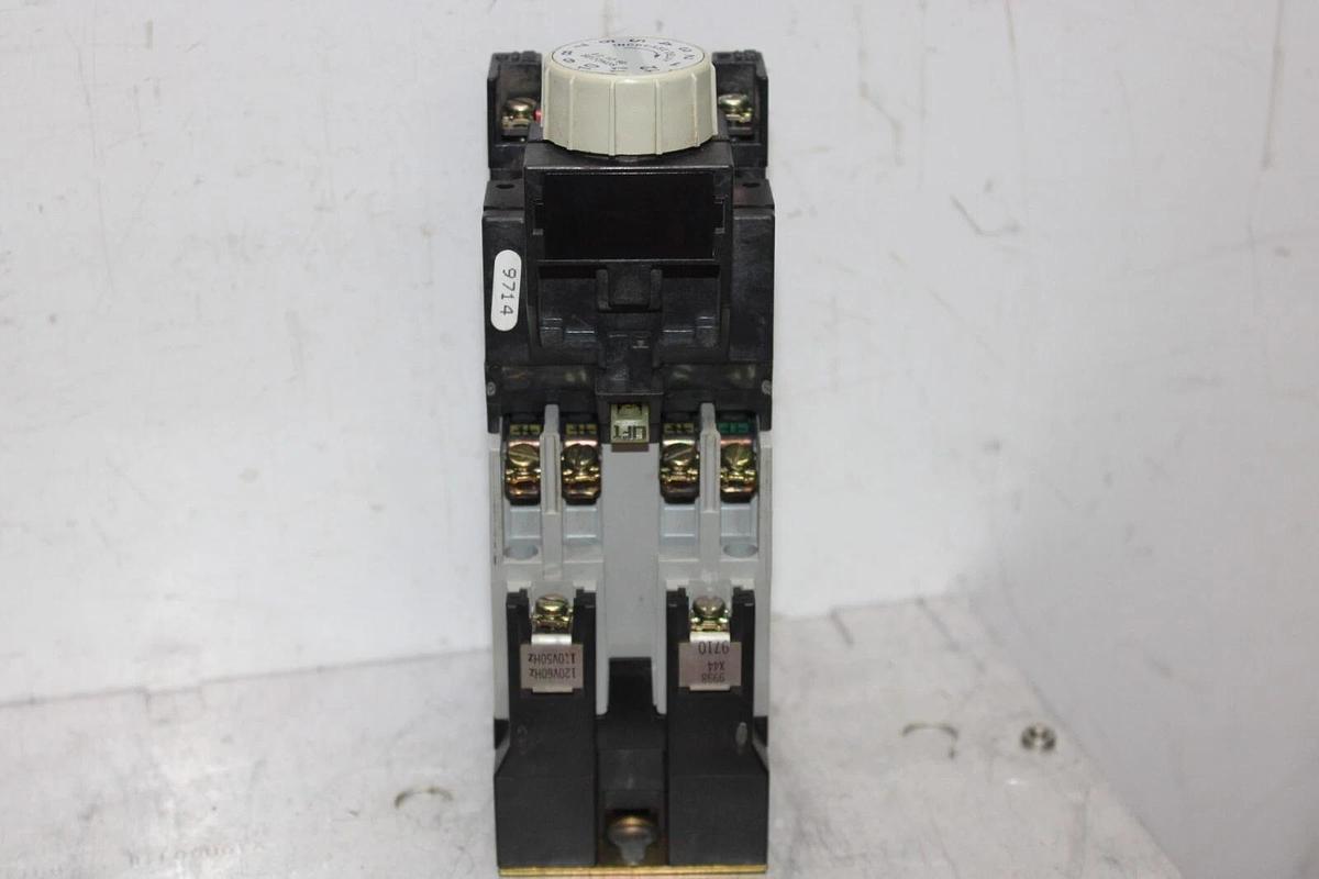 Used SQUARE D INDUSTRIAL CONTROL RELAY 8501-X0-40-9714 W/ TIMING RELAY 8501-XTE1
