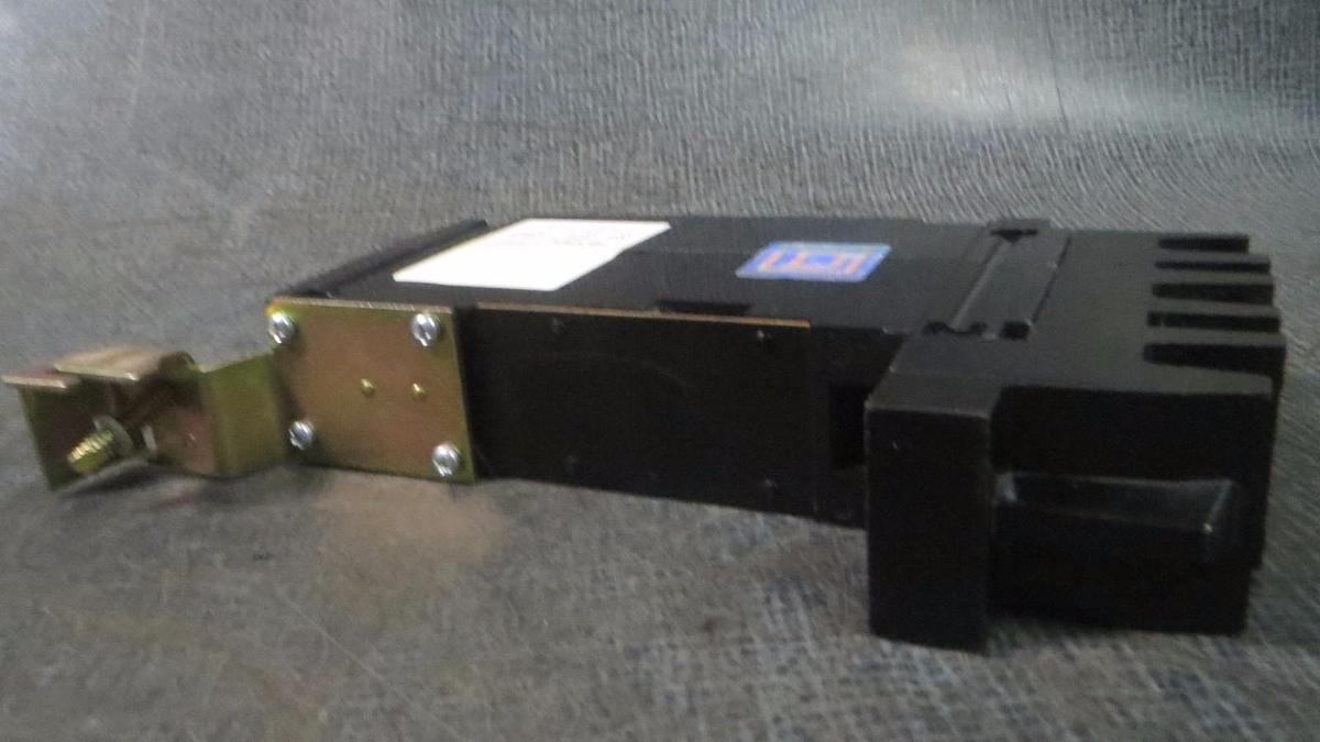 *NEW SURPLUS* SQUARE D I-LINE CIRCUIT BREAKER FH16020B 20 AMP 1-POLE 277 VAC