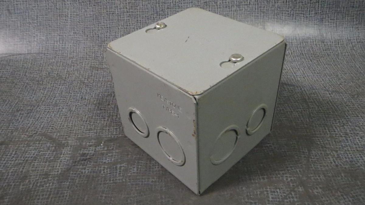 Used KEYSTONE TYPE 1 JUNCTION PULL BOX 4" X 4" X 4" **WARRANTY INCLUDED**