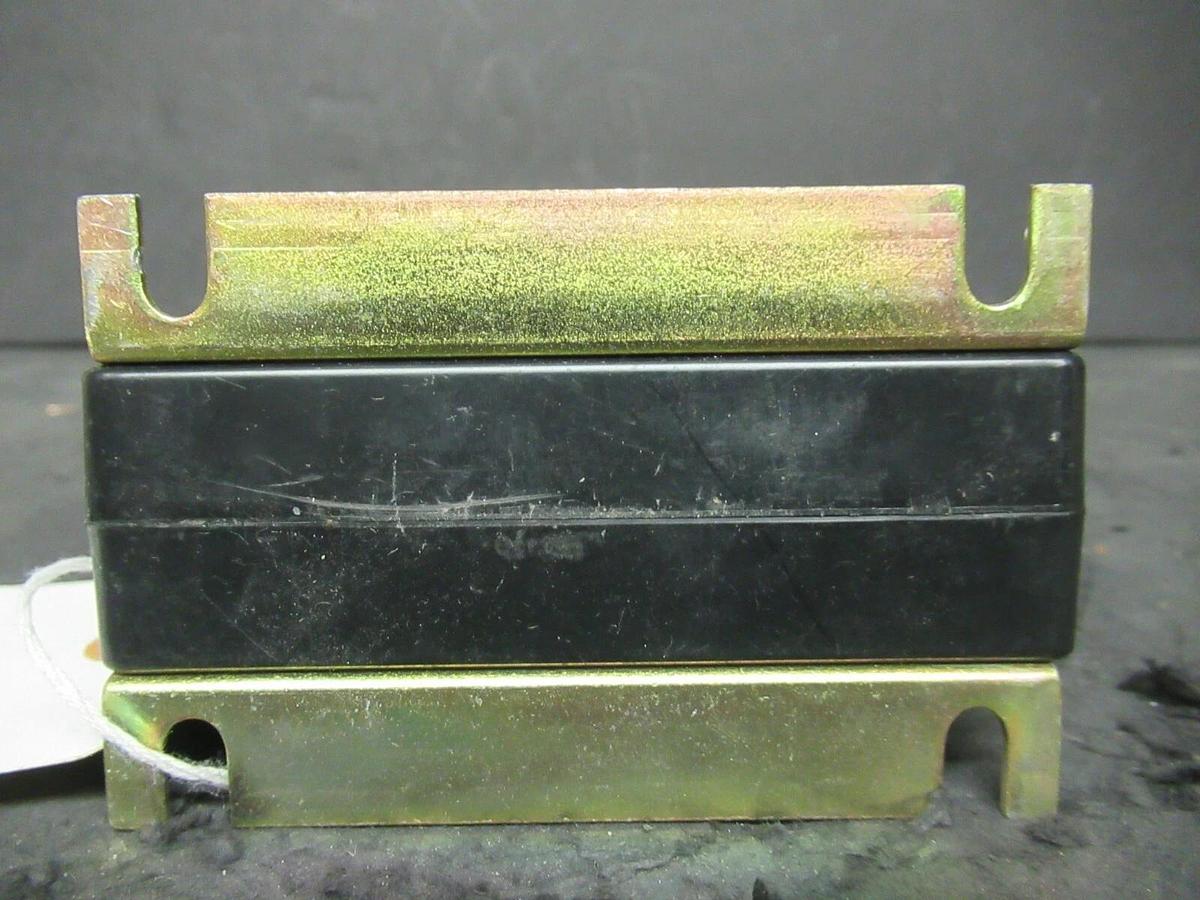 Used INSTRUMENT TRANSFORMERS CURRENT TRANSFORMER 5RL-801 800:5 A 50-400 HZ