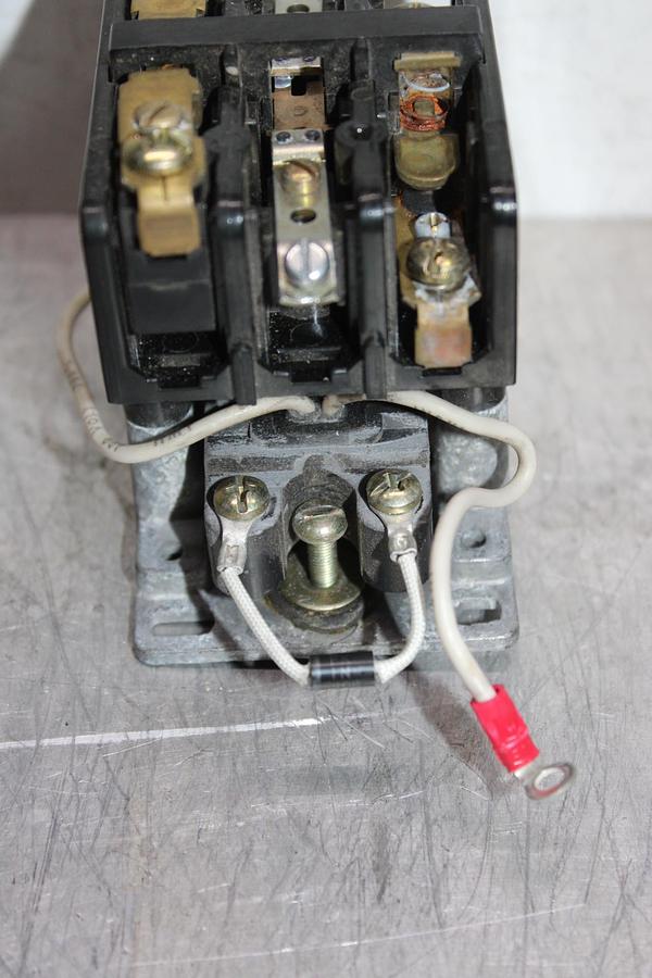 Used EATON REVERSING CONTACTOR DIL-M1600 XTCEC16R 1600 AMP 1300 HP COIL: 240V