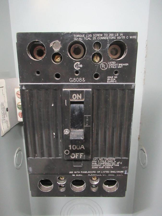 Used GE CIRCUIT BREAKER ENCLOSURE TQD225F ENCL. TYPE 1 W/ TQD32100 100 AMP 240 VAC