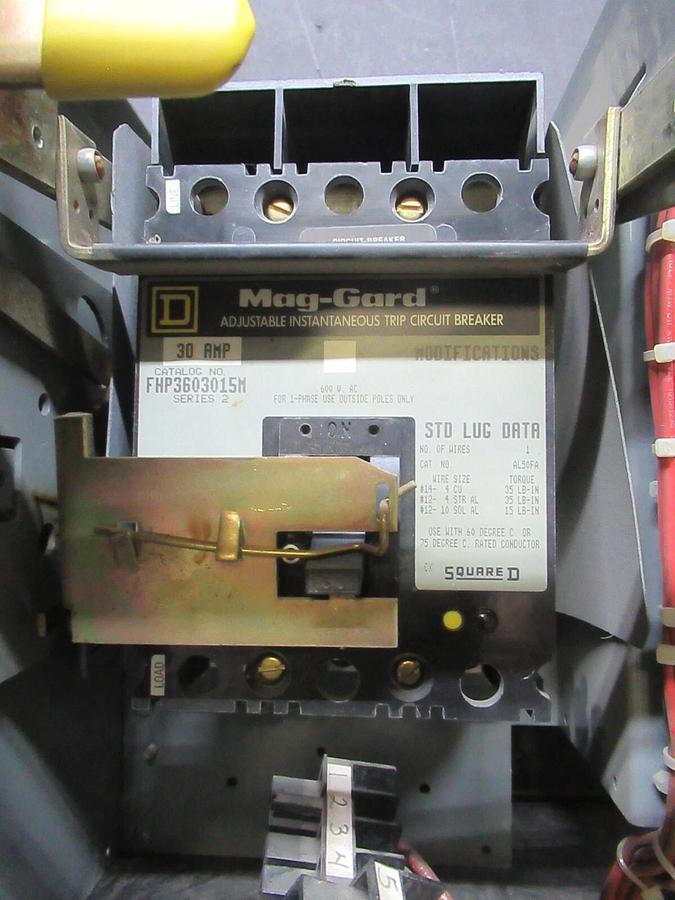 Used SQUARE D MCC MOTOR CONTROL STARTER 12" MODEL 5 W/ NEMA SIZE 1 8536SCO3 30 AMP