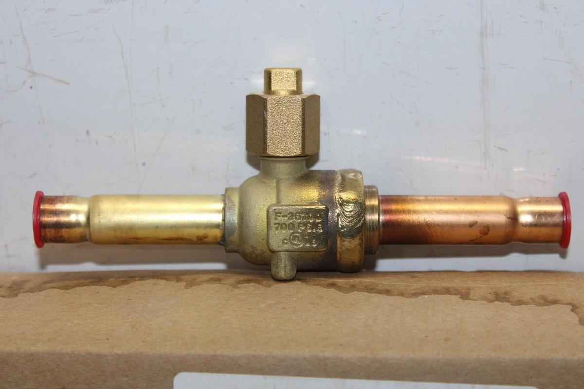 YORK 1/2" BALL VALVE 022-09172-000 F-36700 700 PSI 48 BAR *WARRANTY*