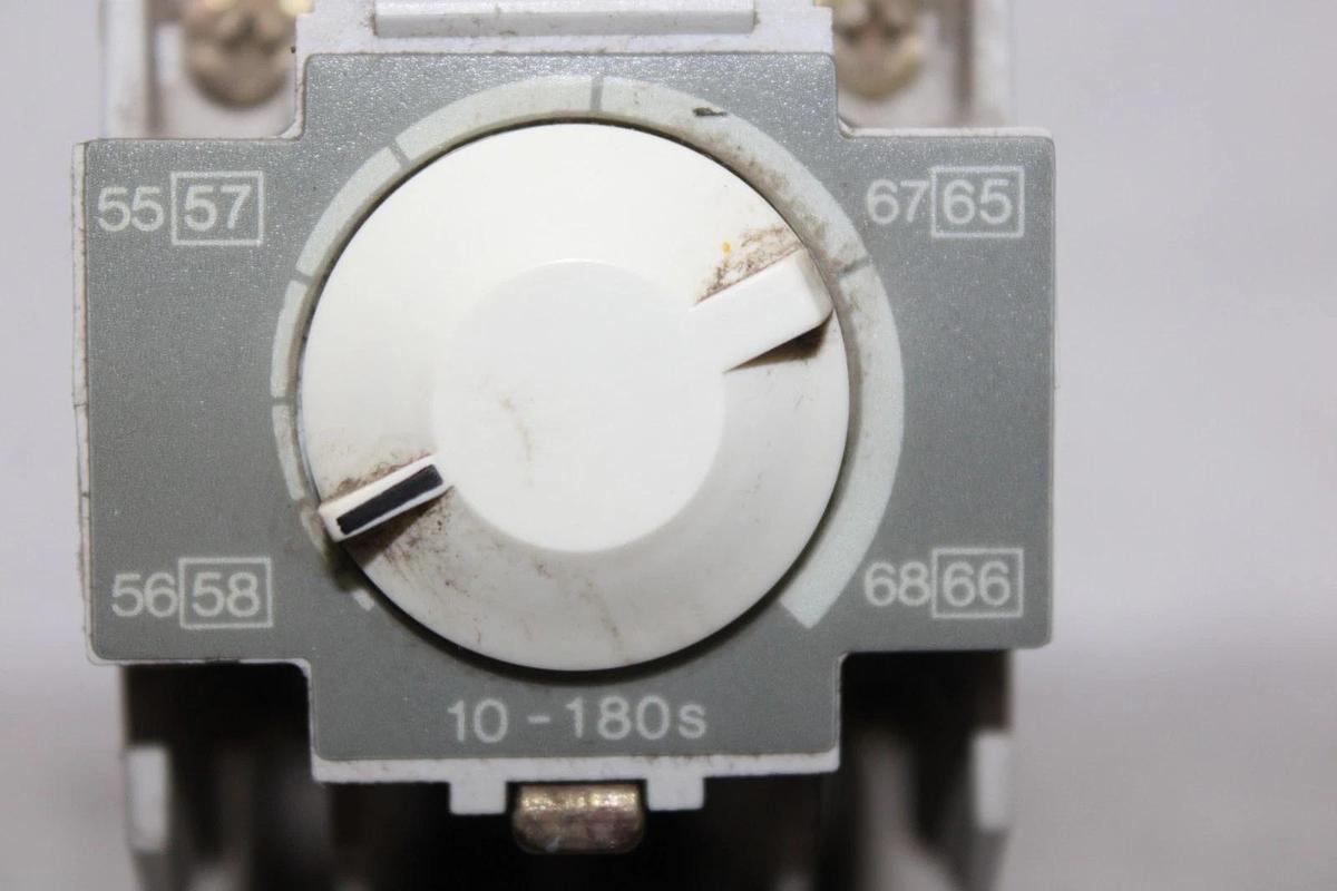 Used CUTLER HAMMER D15CR31 CONTACTOR W/ C320TP2 TIMING RELAY 10-180 SECOND