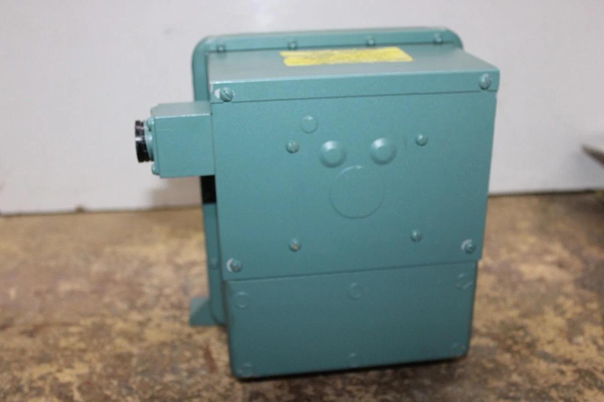 Used BARBER COLMAN ACTUATOR MP-9710-760-0-2 0.95 AMP 120 VOLT 50/60 HZ 50 WATT