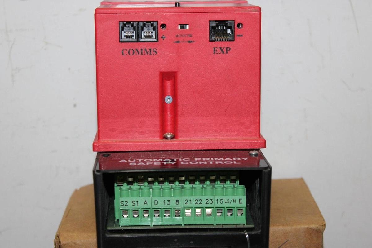 Used FIREYE BURNERLOGIX PRIMARY SAFETY CONTROL YB110UV BLL510 120 VAC *WARRANTY*