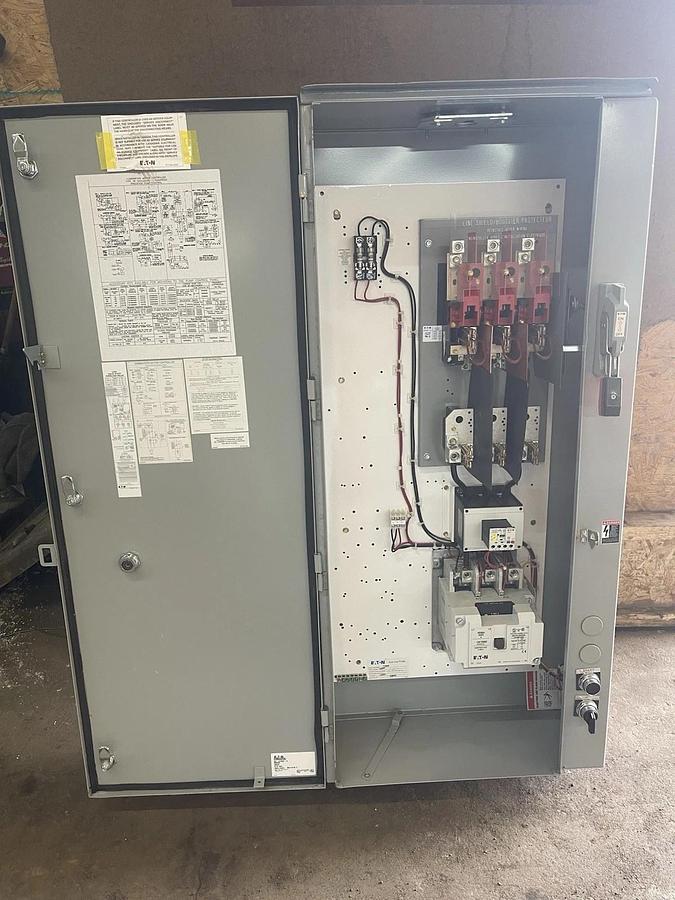 Used NEW SURPLUS EATON NEMA 3R COMBO STARTER ECN5442CAJ R63/F SIZE 4 STARTER
