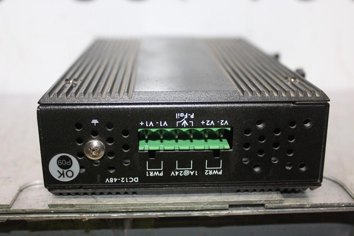 Used ADVANTECH 5-PORT UNMANAGED ETHERNET SWITCH EKI-2525 48 VDC **WARRANTY**