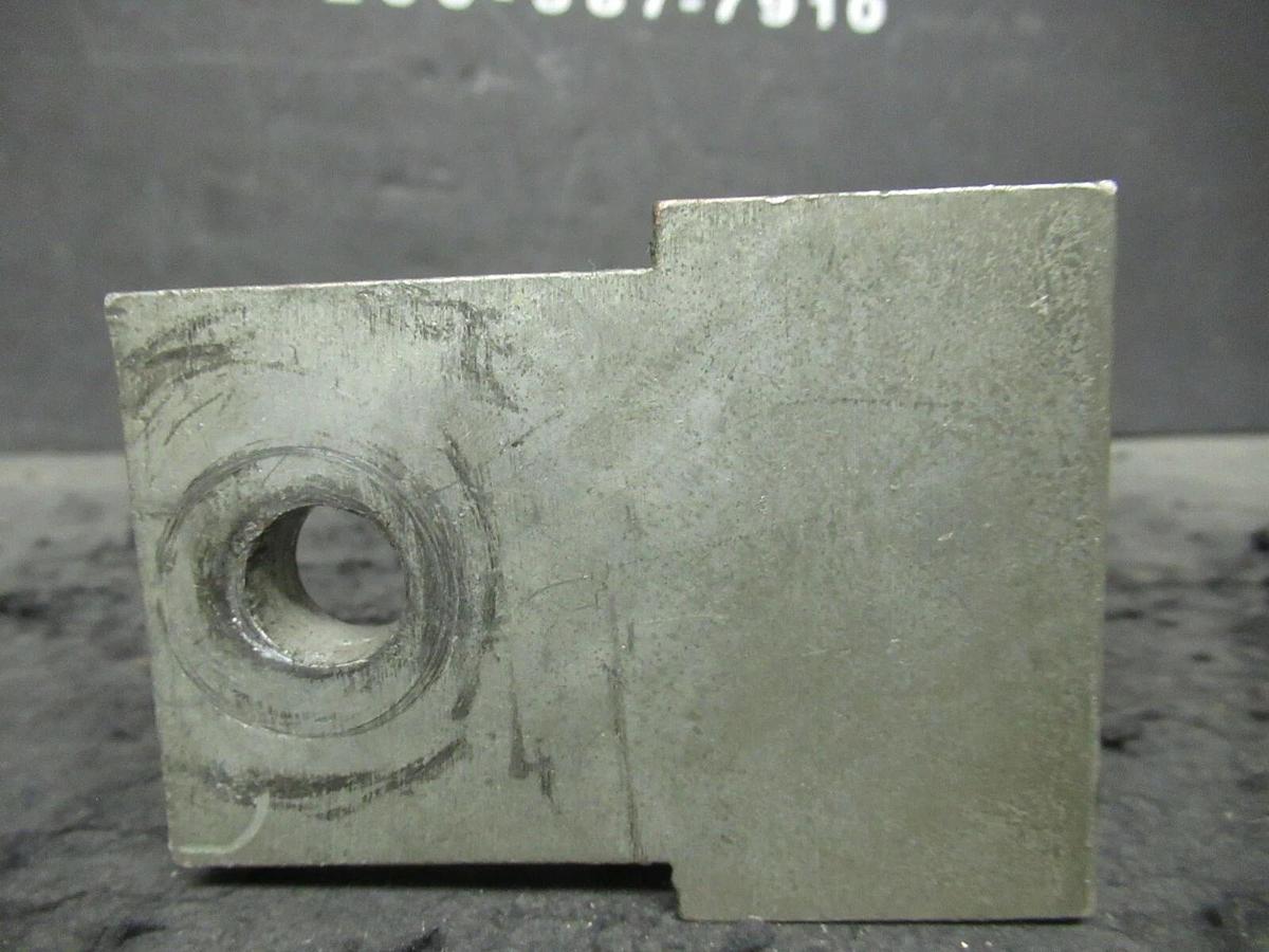 Used (3) QTY ILSCO D899 2 (DOUBLE) BARREL MECHANICAL CONNECTOR LUG TAPS 600MCM - 2