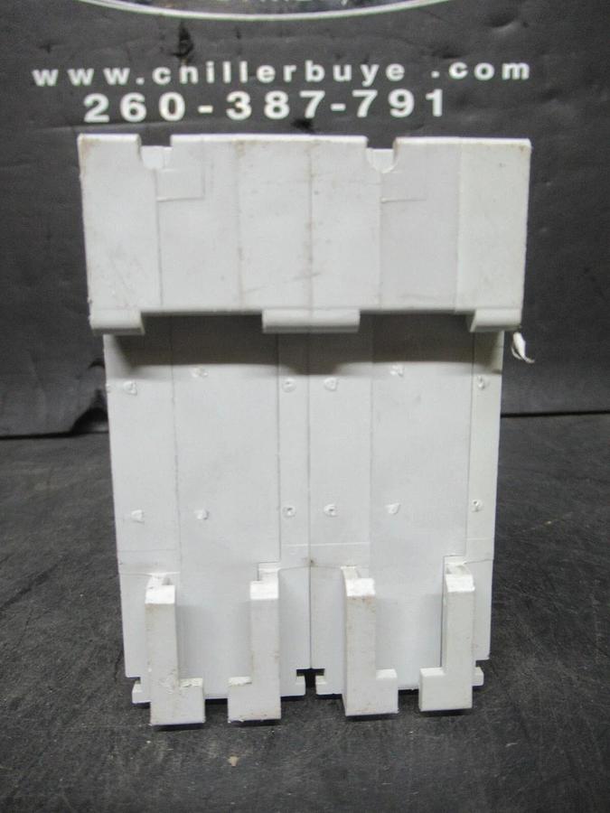 Used MERLIN GERIN THREE POLE BREAKER 27170 MULTI 9 NC100H 32A-TYPE C 480 VAC