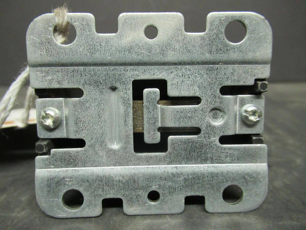 Used FURNAS CONTACTOR 42CG20AJB669R 20 AMP 600 VAC 30 AMP/RES 24 VOLT COIL