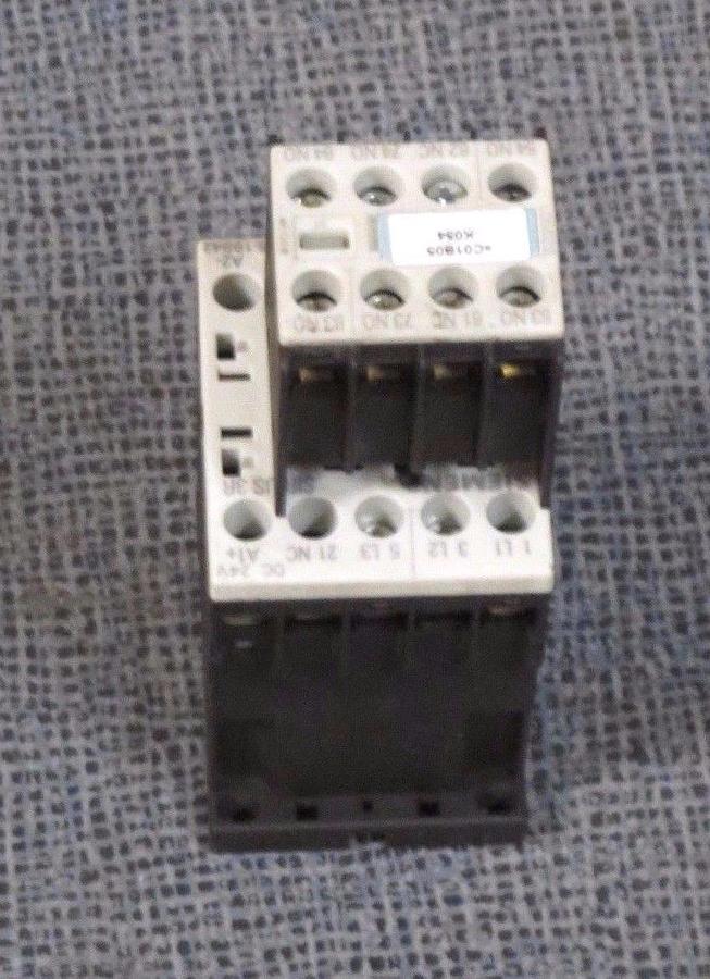 Used SIEMENS SIRIUS CONTACTOR 24 V COIL 22 AMP MODEL: 3RT1016-1BB42 W/ 3RH1911-1FA31