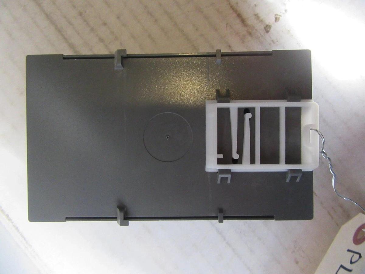 Used METASYS JOHNSON CONTROLS XP9104 EXPANSION MODULE XP-9104-8304 ENERGY MANAGEMENT