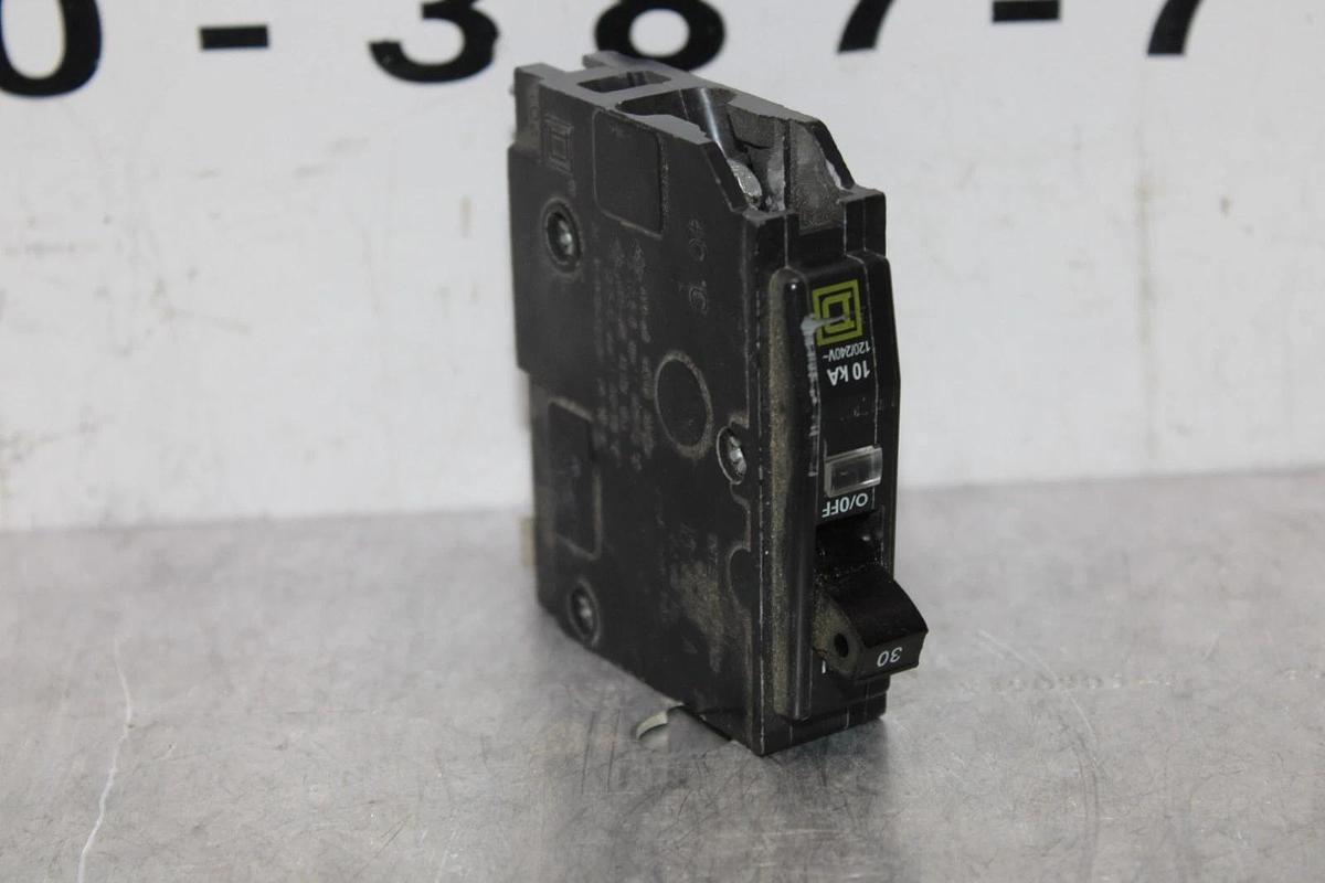Used SQUARE D SINGLE POLE QO CIRCUIT BREAKER DW-7412 QO12030 30 AMP 240 VAC 1-POLE