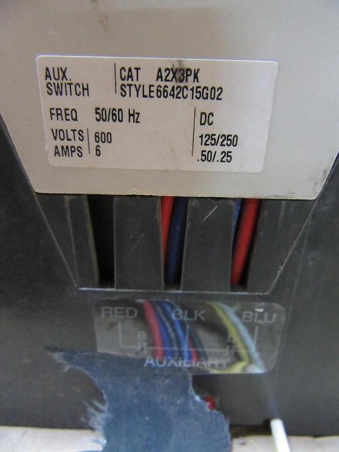 Used CUTLER HAMMER DC CIRCUIT BREAKER HKDDC3400F 400A 600 VDC 3-POLE W/ AUX & SHUNT