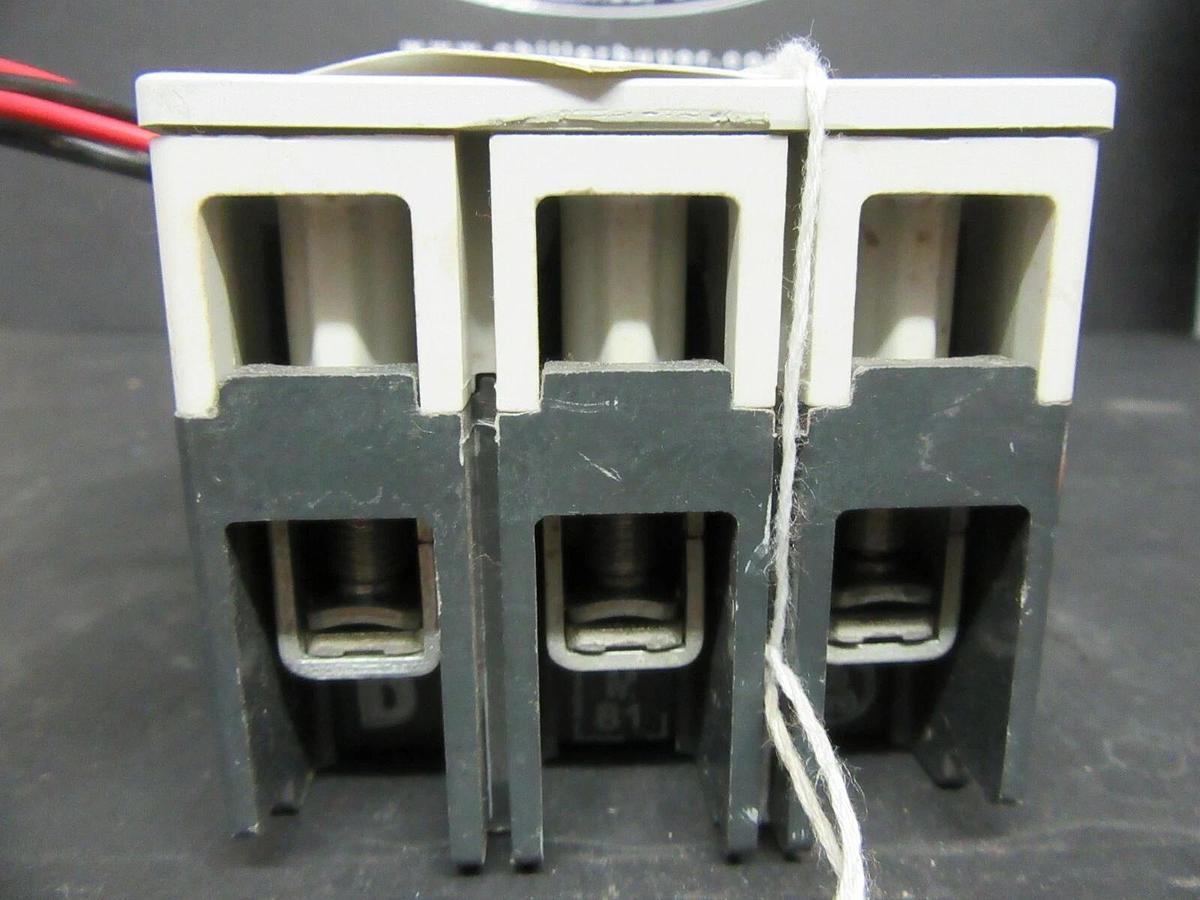 Used 7 AMP ALLEN BRADLEY BREAKER 140M-H8P-B70 3 POLE 480 VAC **WARRANTY INCLUDED**
