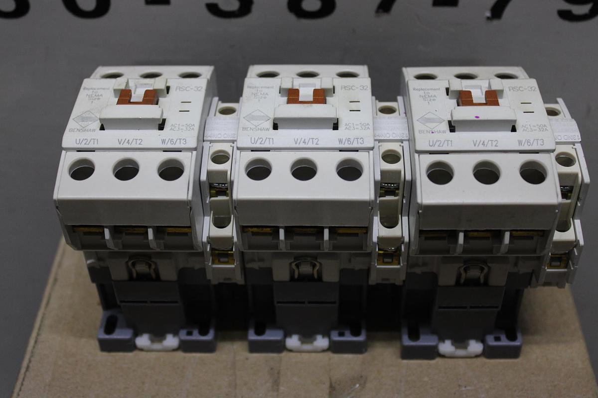 Used BENSHAW CONTACTOR RSC-125 600 VAC 3-PHASE 160 AMP 3-POLE COIL: 240V