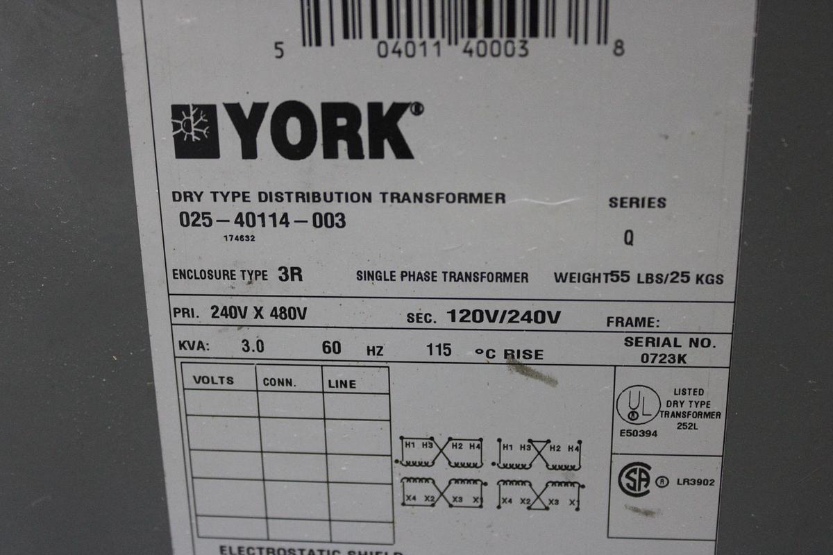 Used SQUARE D POWER TRANSFORMER 3S1F 3 KVA PRI: 240/120V SEC: 120/240V SINGLE PHASE