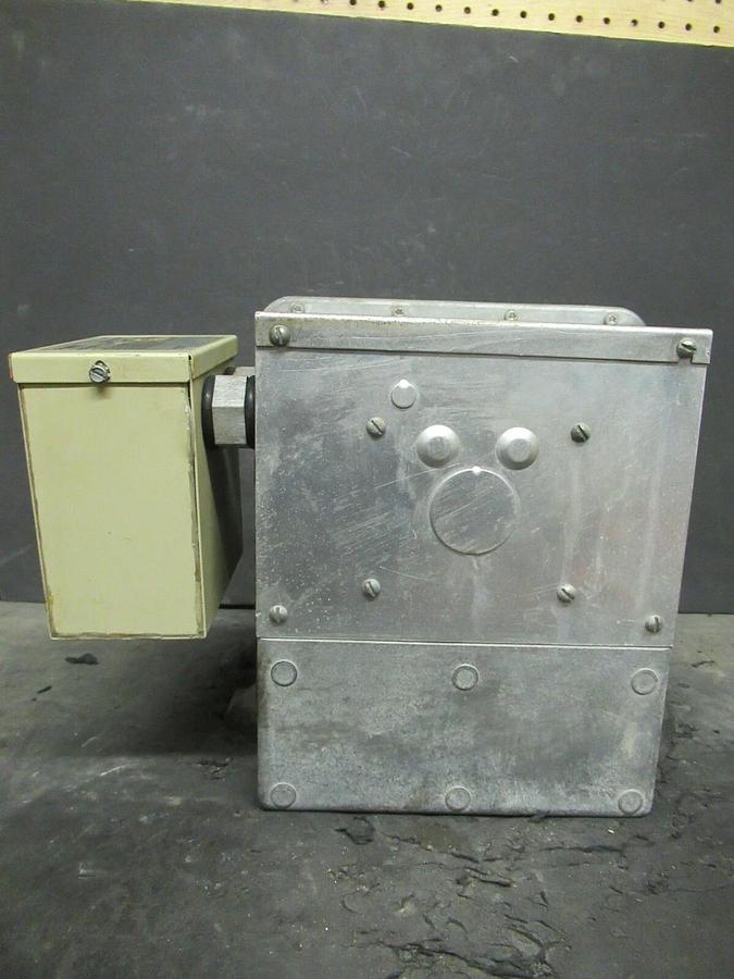 Used SCHNEIDER HIGH TORQUE ACTUATOR MOTOR MP-9810 120 VAC 110 WATTS W/ DRIVE CP-8391