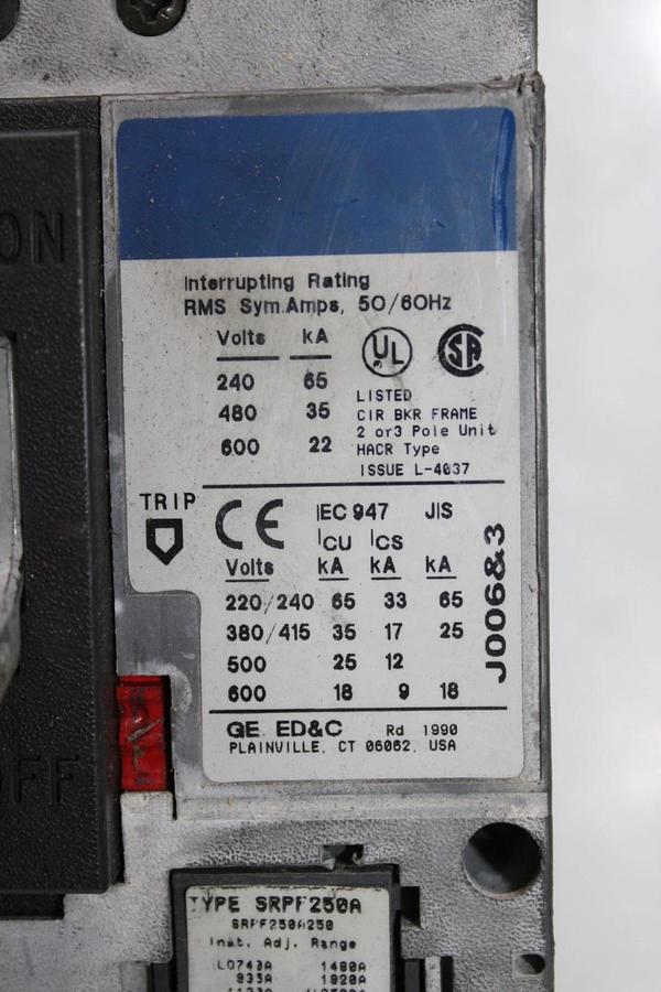 Used GENERAL ELECTRIC SPECTRA CIRCUIT BREAKER SFHA36AT0250 250 AMP 3-POLE 600 VAC