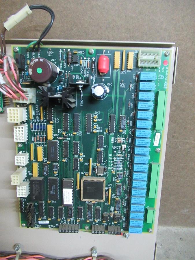 Used YORK MILLENIUM SCRE CHILLER CONTROL CENTER AND DISPLAY YK-371-02495-101