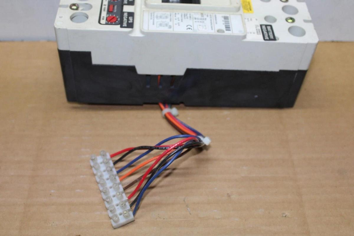 Used EATON DC CIRCUIT BREAKER HJDDC3250F 250 AMP 3-POLE 600 VDC W/ 225 AMP TRIP