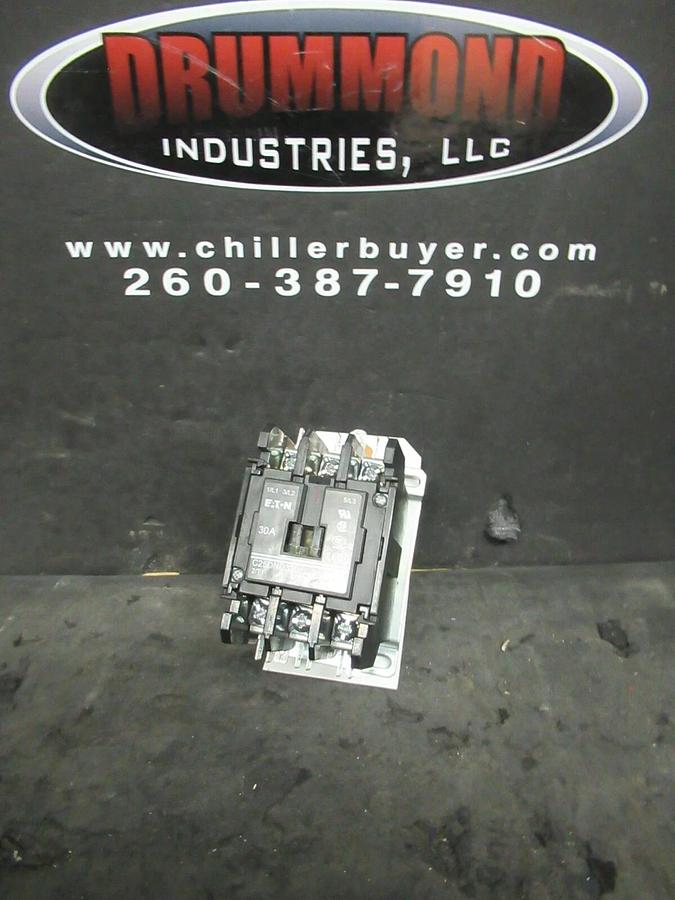 Used EATON CONTACTOR C25DND330 SER. D1 30 AMP 600 VAC 3 POLE 120 V COIL 15 HP @ 460 V