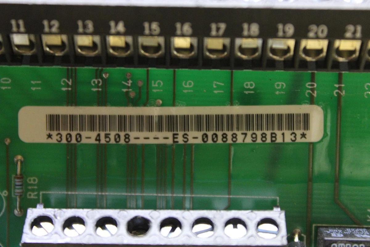 Used ONAN CUMMINS POWER COMMAND ANNUNCIATOR 300-4508 24 VDC 5 WATT