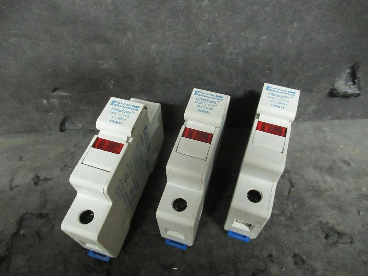 Used (3) 30 AMP 600 VAC 1 POLE FERRAZ SHAWMUT ULTRASAFE CLASS CC FUSE HOLDER USM11