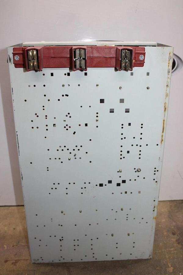 Used CUTLER HAMMER MCC STARTER BUCKET 2100 FREEDOM 24" CL75250-6 100 AMP SIZE 3