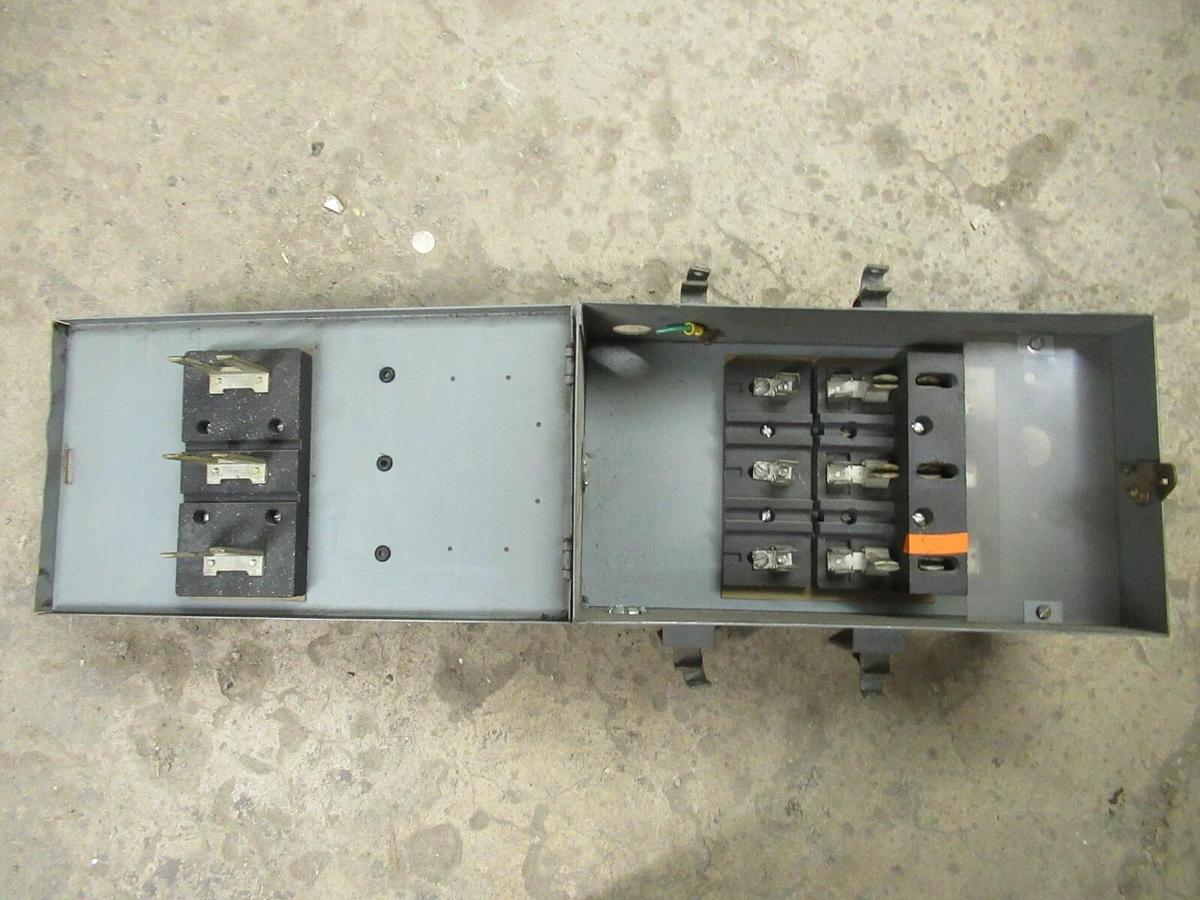 Used WESTINGHOUSE COP 30 AMP 240V FUSIBLE BUSS BUS PLUG STYLE 1470722-A TAP