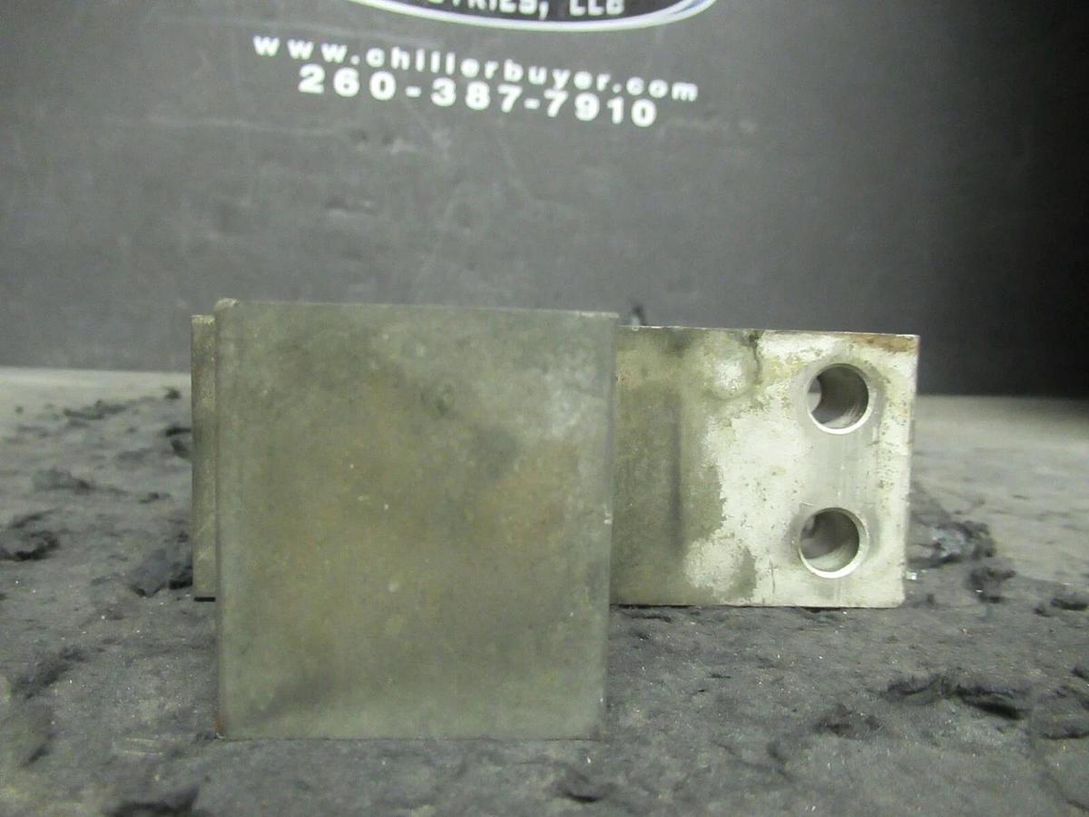 Used ILSCO D2789 4 BARREL MECHANICAL CONNECTOR TERMINAL LUG 400MCM - 3/0 CU WIRE