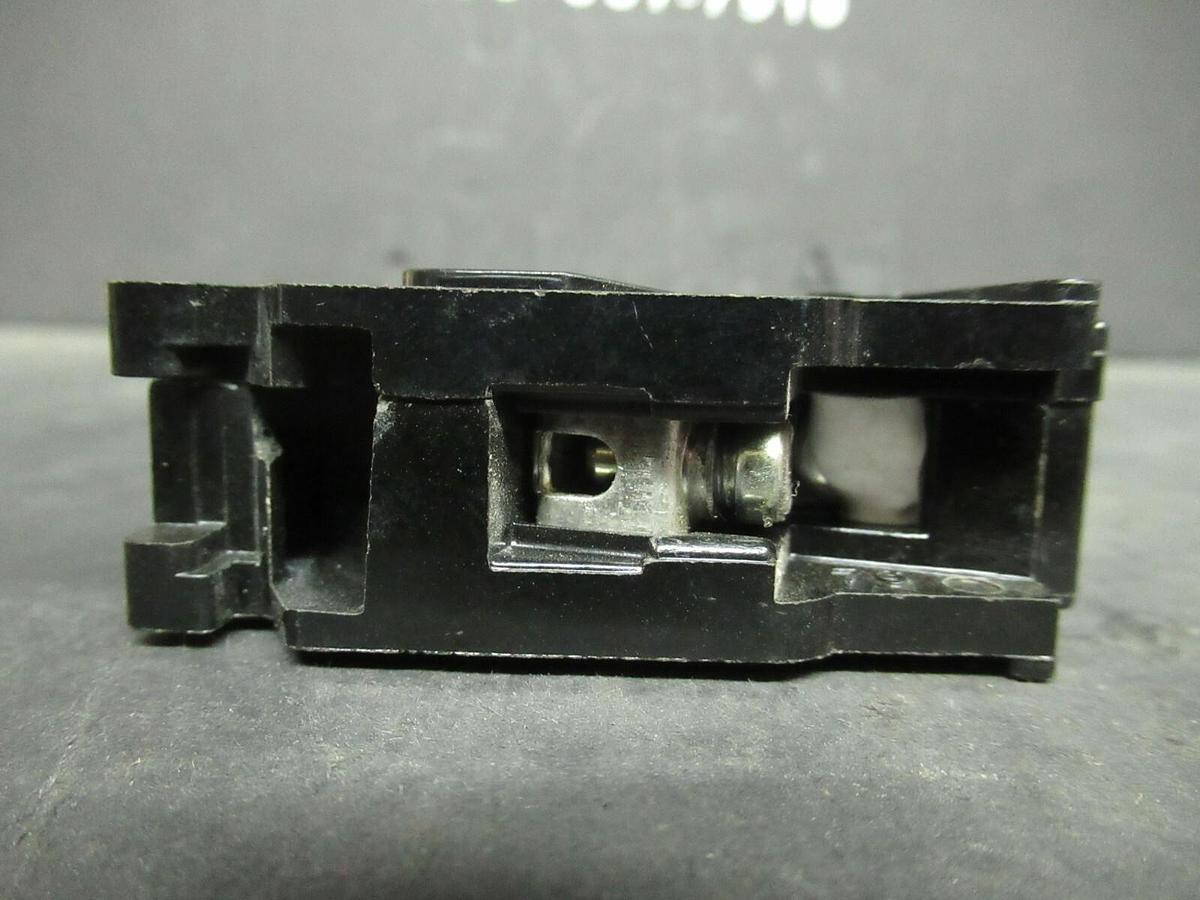 Used 20 AMP SIEMENS B120 1 POLE BREAKER 240 VAC TYPE: BL