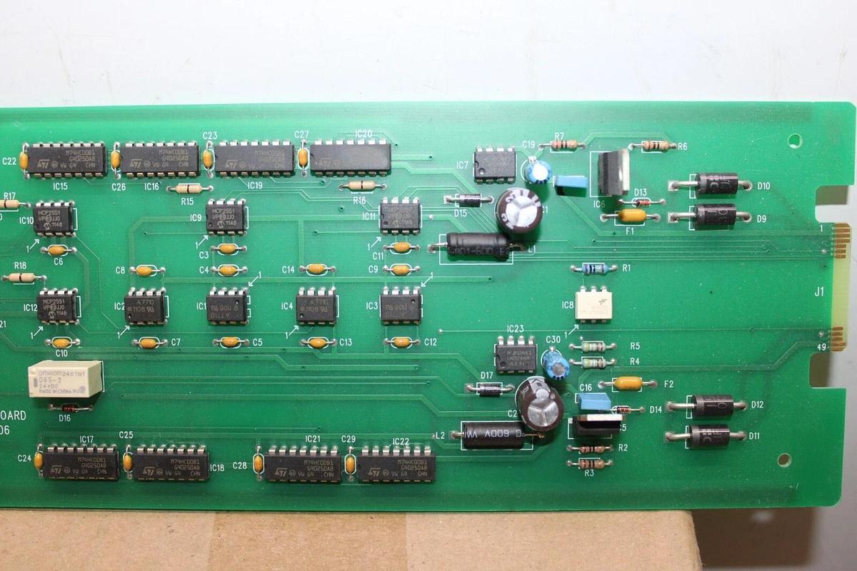 Used APC UPS XR COMMUNICATIONS CARD 640-4118E REV. 6 0G-SYCXRCOM FOR SYCF40KF