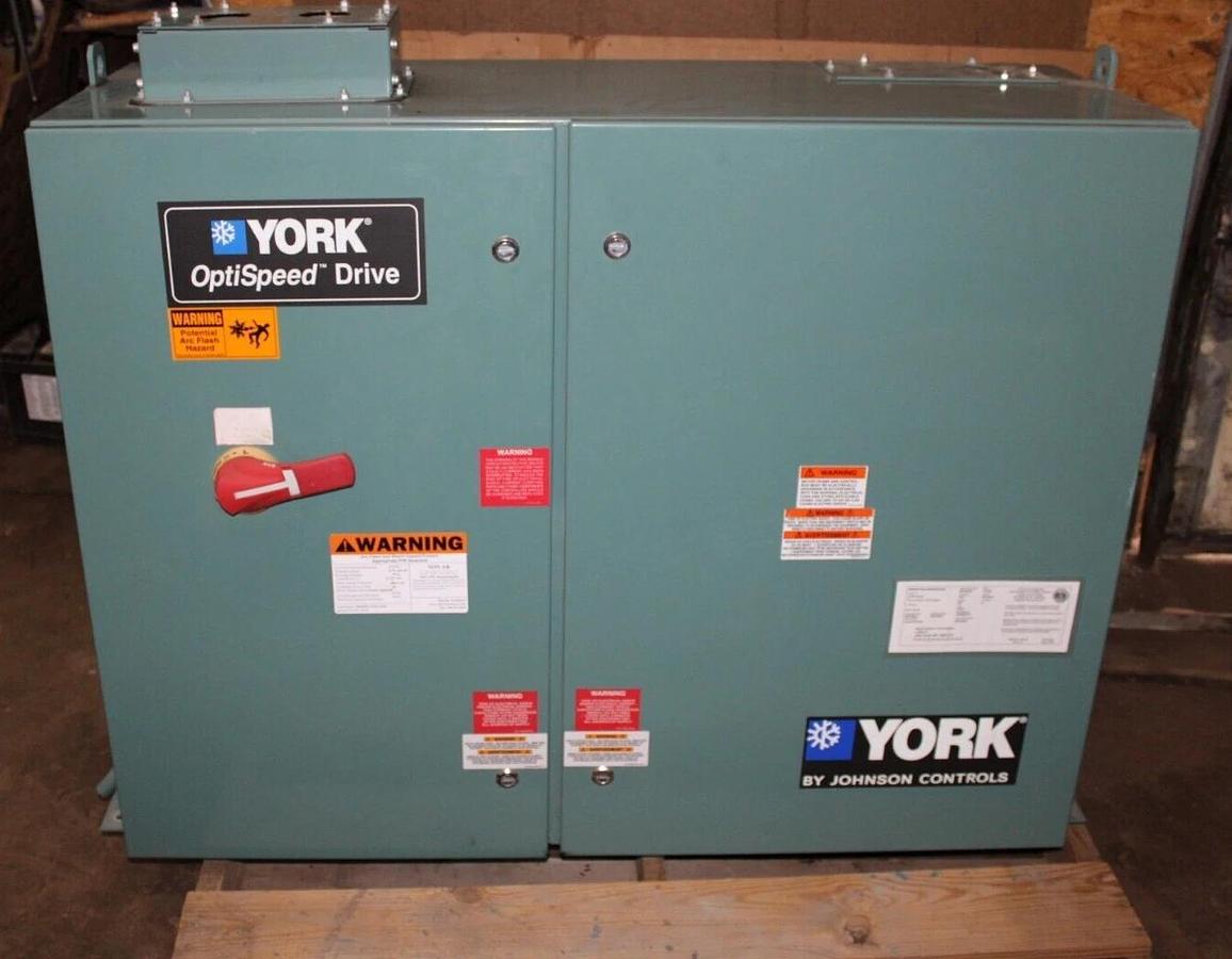 Used YORK CHILLER OPTISPEED VSD VSD351-K-46 W/ 371-04118-111 CONTROL PANEL