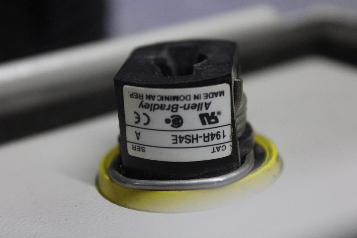 Used EXLAR LINEAR ACTUATOR 51762 REV. C TDM060-0301-XXX-HD-1B8 48 VDC 11 AMP