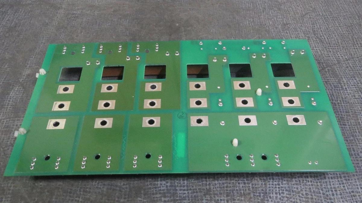 Used MGE UPS SYSTEMS INPUT HIGH CURRENT PCA MODEL: 62-171002-00 ; 72-171002-00