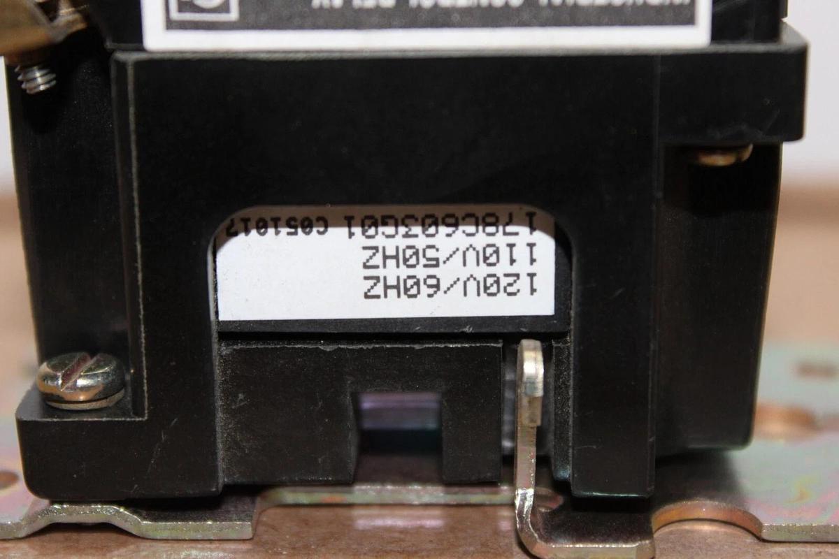Used CUTLER-HAMMER INDUSTRIAL CONTROL RELAY BF22F 600 VOLT 10 AMP COIL: 120 V