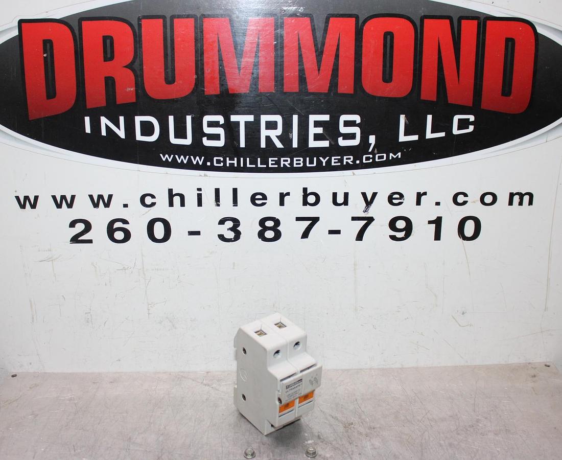 Used FERRAZ SHAWMUT ULTRASAFE FUSE HOLDER USC33I 600 VAC 3-POLE 30 AMP