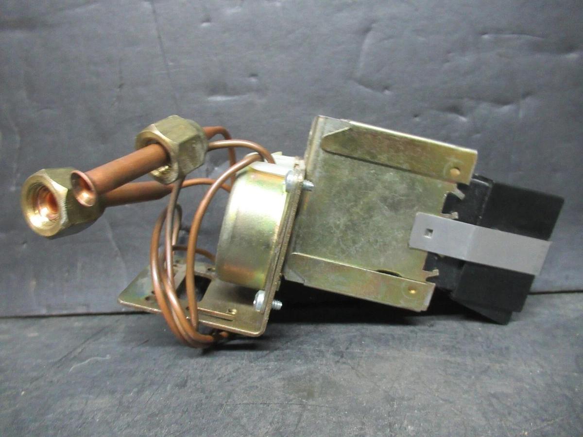 Used ROBERTSHAW PRESSURE RESPONSIVE LIMIT CONTROL 7018833-12 **WARRANTY**