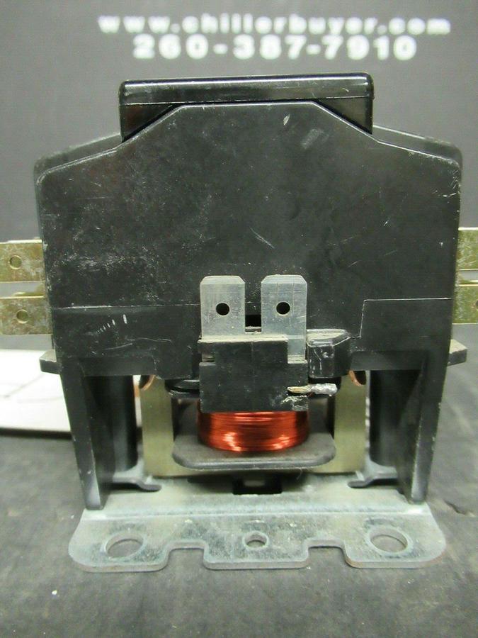 Used FURNAS CONTACTOR 42CG20AJB669R 20 AMP 600 VAC 30 AMP/RES 24 VOLT COIL