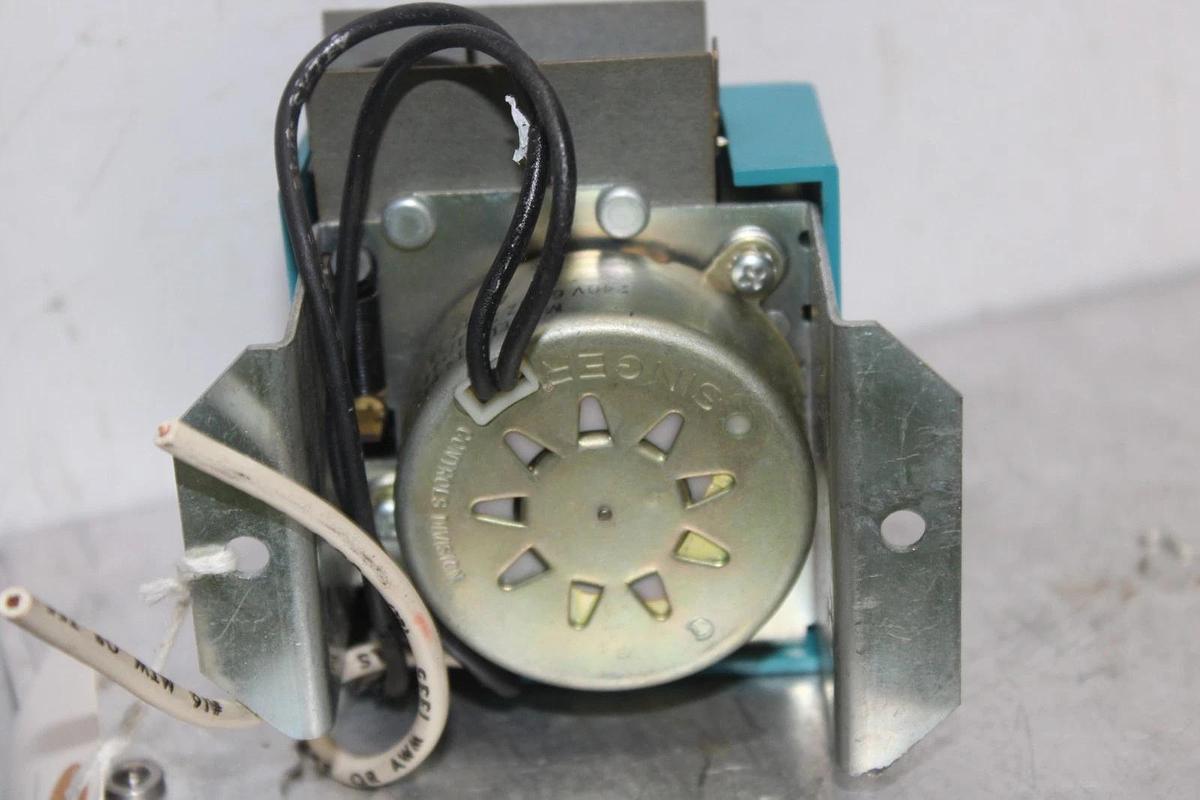 Used DELTROL TIME DELAY RELAY 46425-61 801-12X 0-12 HOUR DELAY 240 VOLT 20 AMP