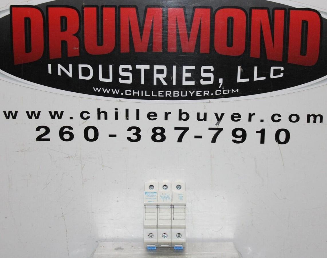 Used FERRAZ SHAWMUT ULTRASAFE FUSE HOLDER USCC3 M217522 3-POLE 600 VOLT 30 AMP