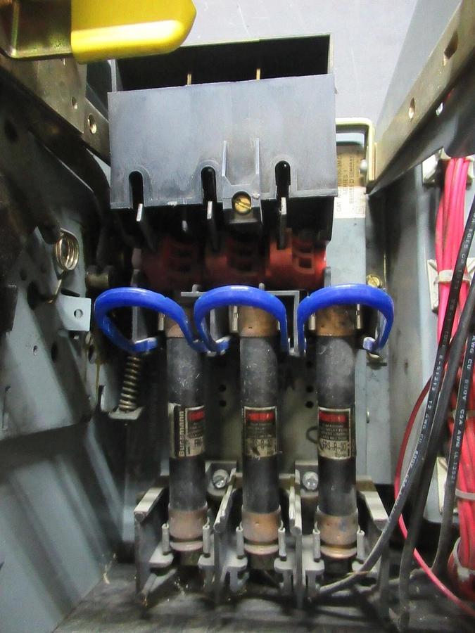 Used SQUARE D MCC MOTOR CONTROL STARTER 12" MODEL 5 W/ NEMA SIZE 1 8536SCO3 10 HP