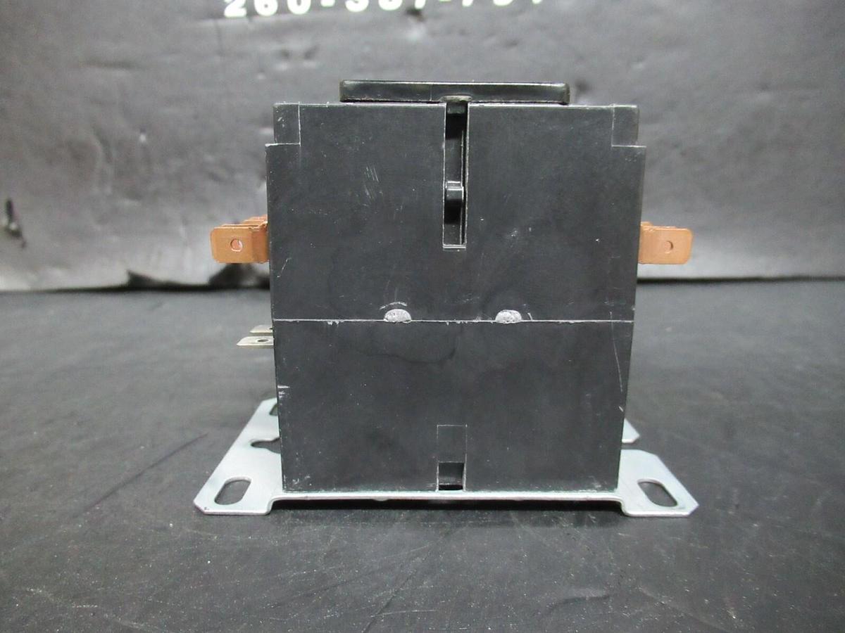 Used TYCO CONTACTOR 3100-30T1028MC HN53CD115 600 VAC 40 AMP 25 HP COIL: 120 VOLT