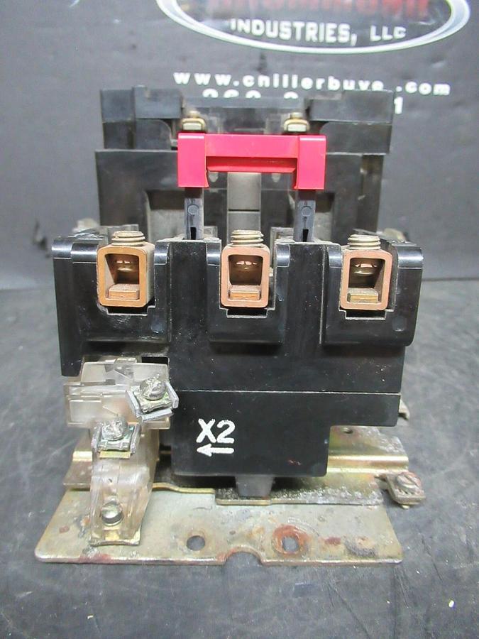 Used SQUARE D NEMA 2 STARTER 8536SD01 W/ OVERLOAD RELAY 600 VAC 25 HP 3-PHASE