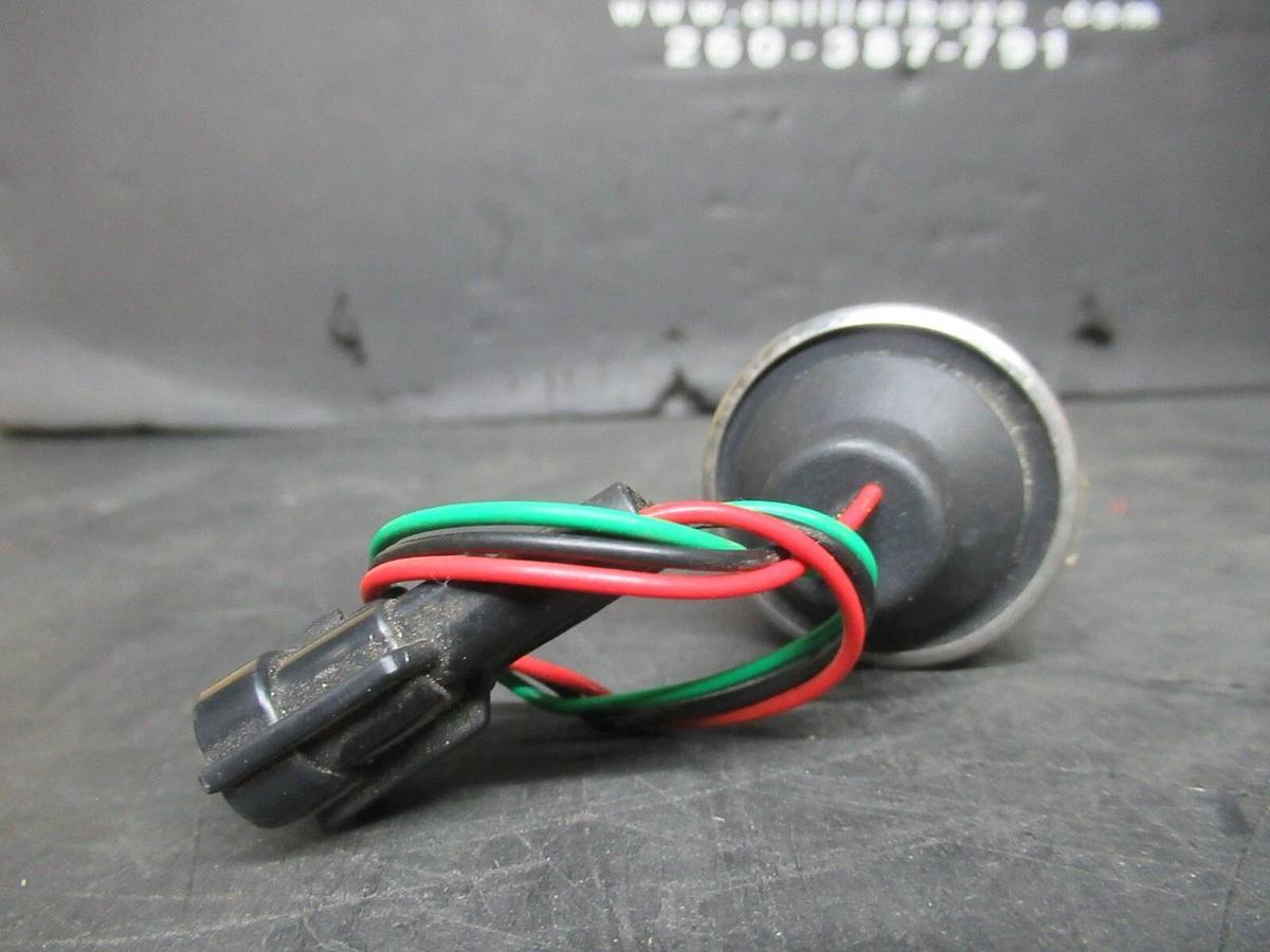 Used YORK PRESSURE TRANSDUCER 025-29151-002 P459-5013-13A *NO RATINGS*